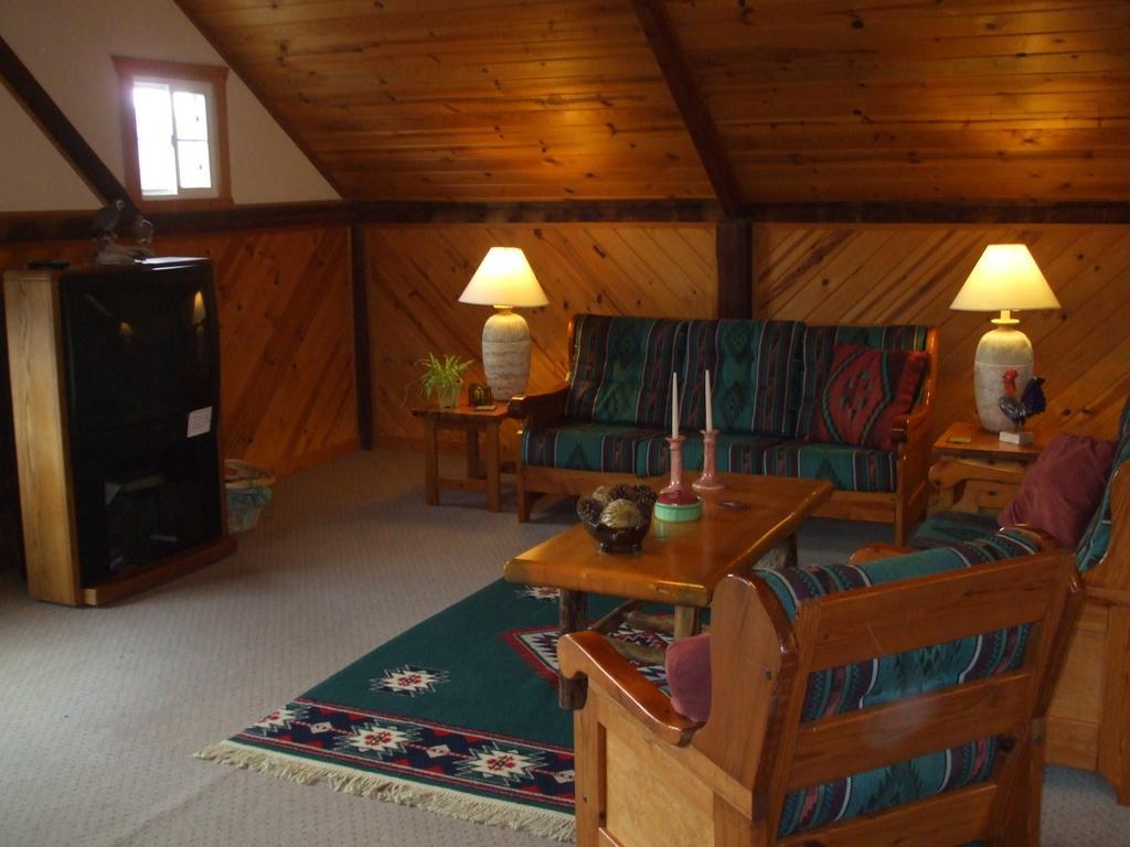 Hansen Guest Ranch Swan Valley Exterior photo