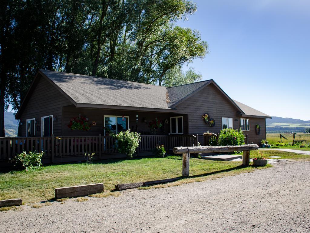 Hansen Guest Ranch Swan Valley Exterior photo